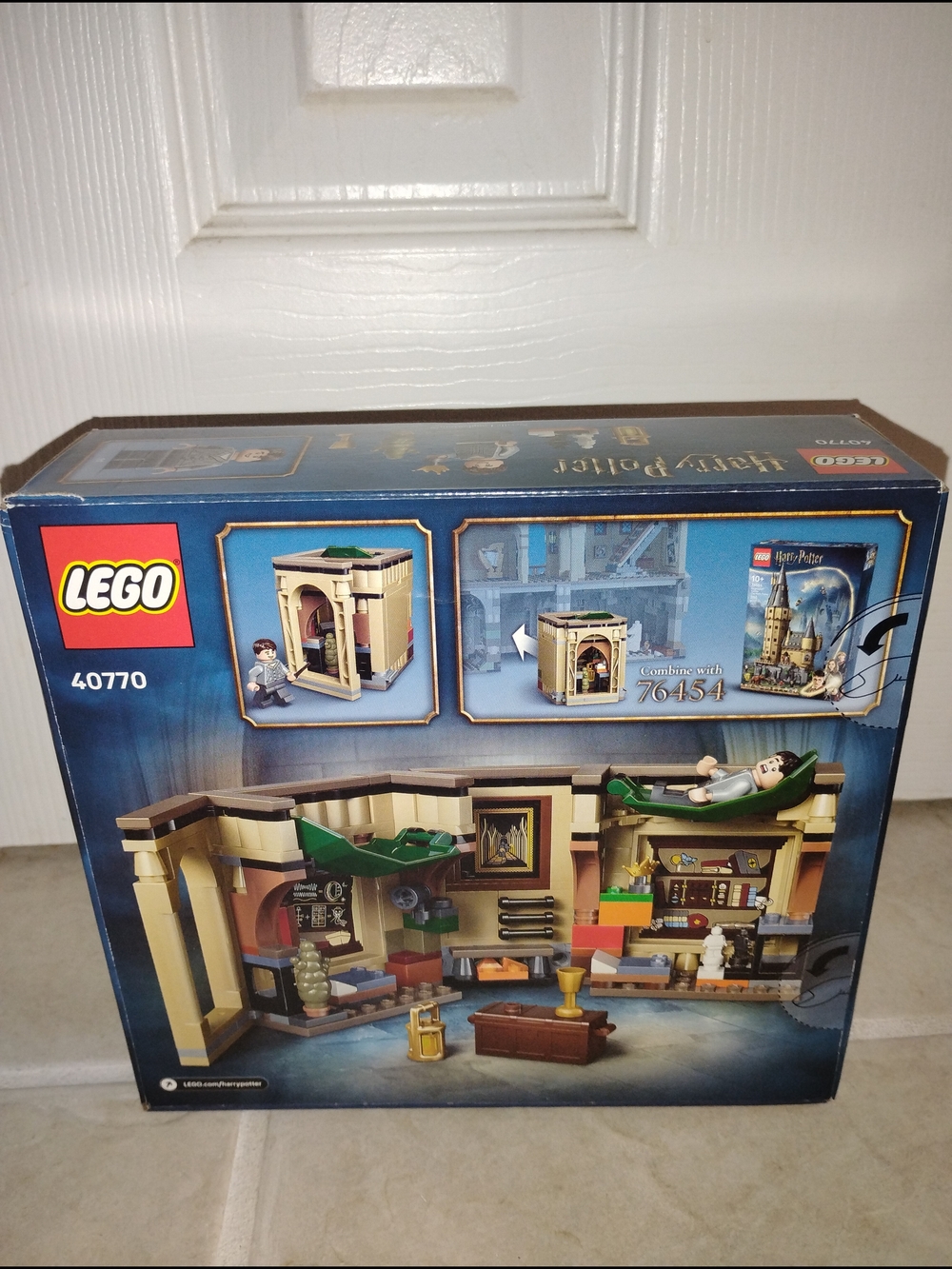 LEGO Harry Potter Hogwarts Castle: Room Of Requirement #40770 - Picture 3 of 4